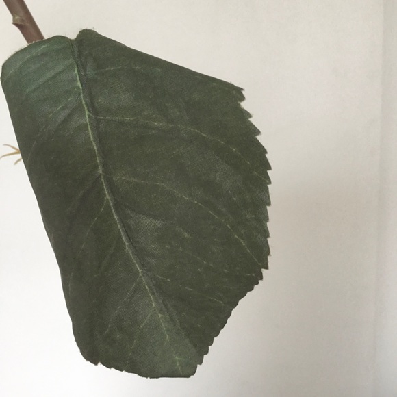 Large Fabric Flower - Picture 2 of 4